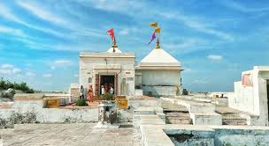 Vrindavan temple devotees